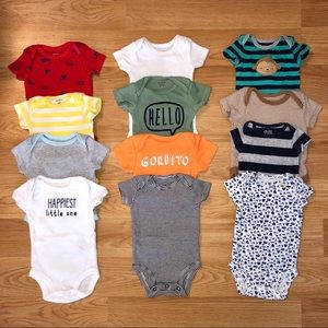 12 Newborn Onesies Boy Girl Bodysuits